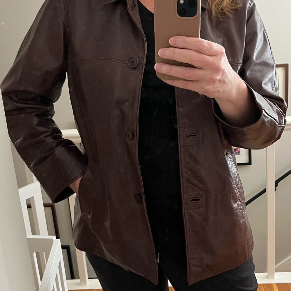 Vintage Eddie Bauer leather jacket. Women’s. Size Medium. Brown. Like new!